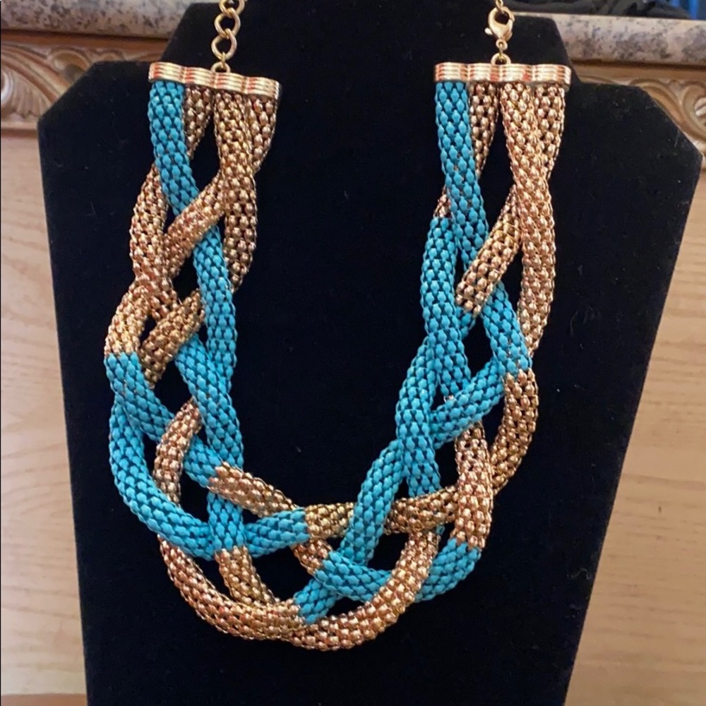 Cute fancy necklace!